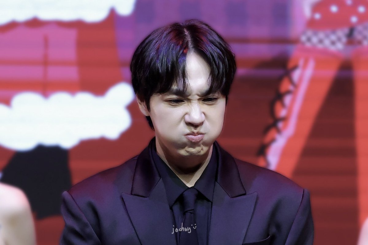 251222 신세계 뮤지컬 원더랜드 피날레 

📸띠안이는 힘드도,, 훙훙..૮₍｡ •᎔• ｡₎ა

-
#이석훈