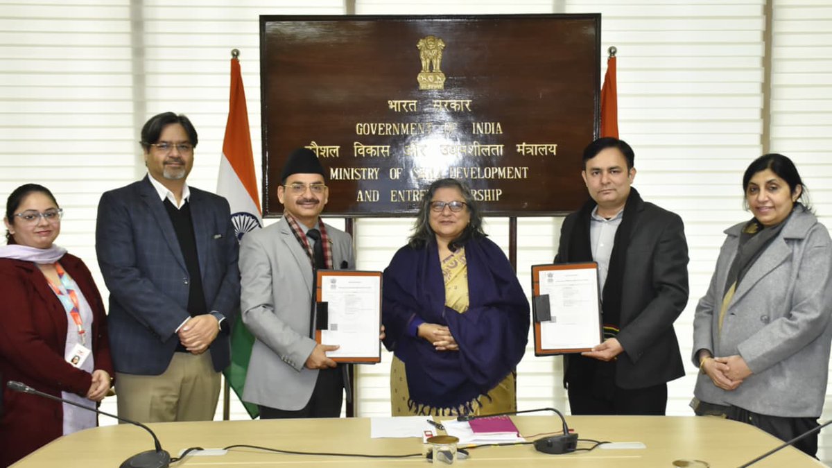 MSDESkillIndia's tweet image. In a significant step towards strengthening holistic and future-ready skilling for adolescent girls, the Ministry of Skill Development and Entrepreneurship (MSDE), today, signed a Memorandum of Understanding (MoU) with the Wadhwani Foundation to deliver comprehensive…