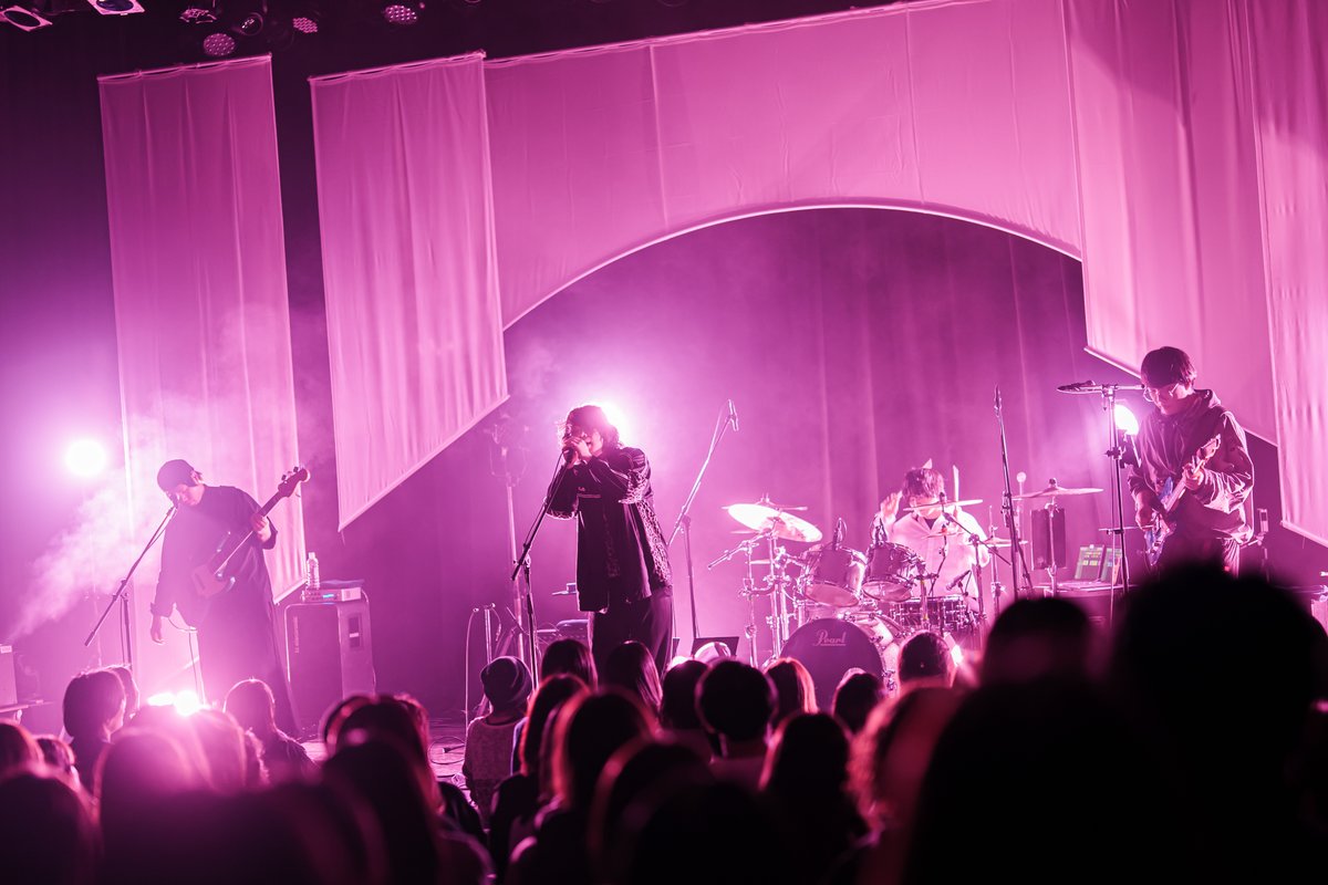 sensajp's tweet image. 【#ライブレポート】
YOURNESS、定期公演「Breathing」を完走。その先へ続く想いが循環した夜

🔗sensa.jp/report/2025122…

#YOURNESS @yourness_on

文：沖さやこ(@s_o_518 )
撮影：佐藤広理(@hilf_ntlo )