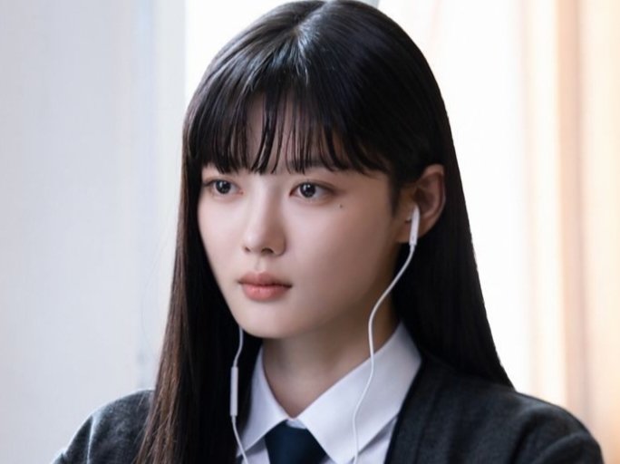 xhaomaii's tweet image. still wondering why there's no plans for distant sky drama adaptation when they literally have park jihoon and kim yoojung existing in the industry