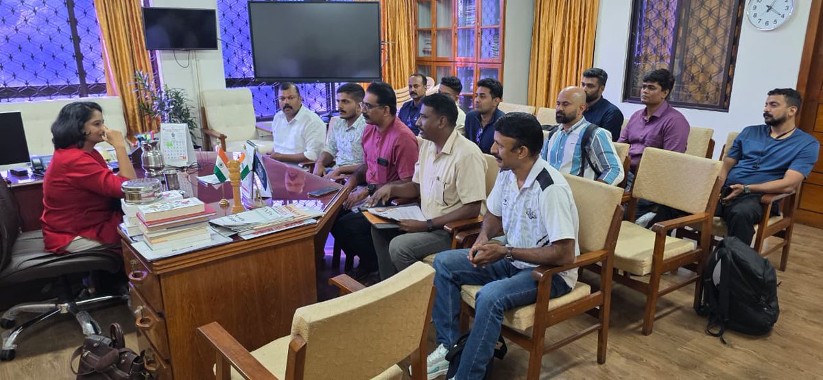 tkdkerala's tweet photo. First Meeting of Our Social Media Team with Our President Dr. K Vasuki IAS on Today https://t.co/AQy89j5N4j