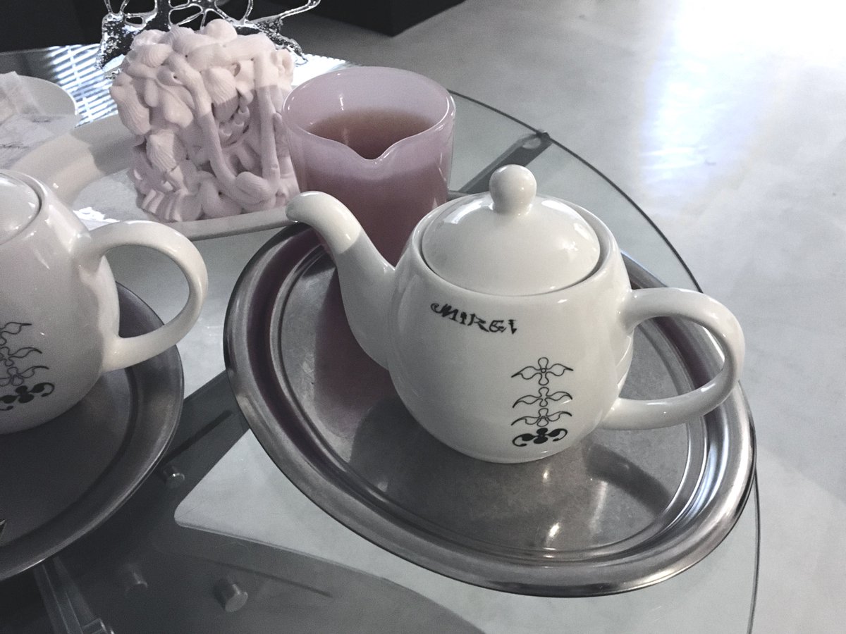 영원.. tweet media