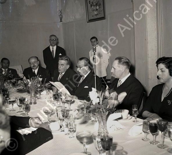 queplus's tweet image. Conciertos, exposiciones y recitales de piano en la calle recordarán a Óscar Esplá en el 50 aniversario de su fallecimiento

loblanc.net/conciertos-exp…