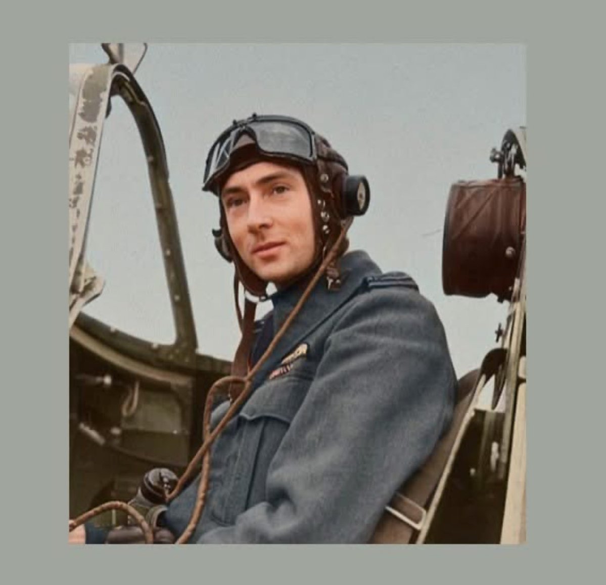 23 December 1943
Wg/Cdr Eric Clive Le Mesurier DSO DFC
He was lost whilst flying in Mosquito III, HJ964 of the 8 (C) OTU, which spun to the ground near Dyce after losing its tail due to an oxygen bottle exploding.
AC1 (1221770) Lawrence Frederick Gough (passenger) was also lost.