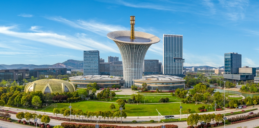 OpticsValleyCN's tweet image. Researchers at #WuhanUniversity have developed "mini #organs" with a #chip! 🧬

By controlling temperature, humidity, nutrients, and signals, organoid chips can induce heart, liver and other tissues in vitro, opening new paths for drug testing and disease research. #OVCInnovation