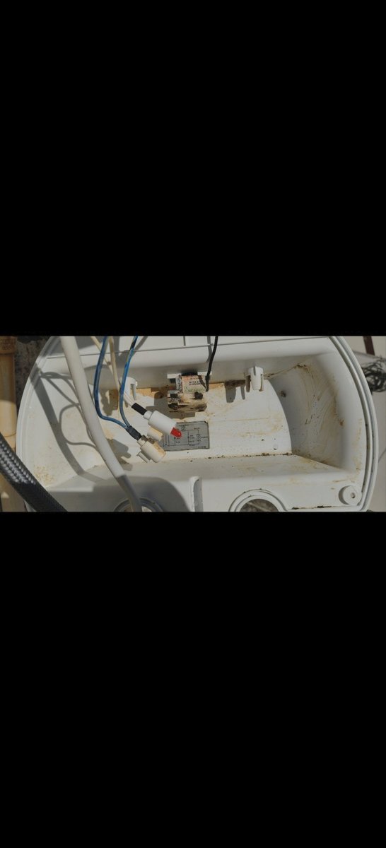 vishal24889's tweet photo. Quality failure! 1-mo-old Elegance Prime rusted/leaking. Service Manager Rishabh Sharma &amp; Dealer Kalpana Enterprise are IGNORING me despite tech confirmation.
​Is this @AOSmithindia's standard? @ParagKulkarni, need help.
​NCH Docket: 8379450
@jagograhakjago @consaff #BadService https://t.co/05uazEJ4k1
