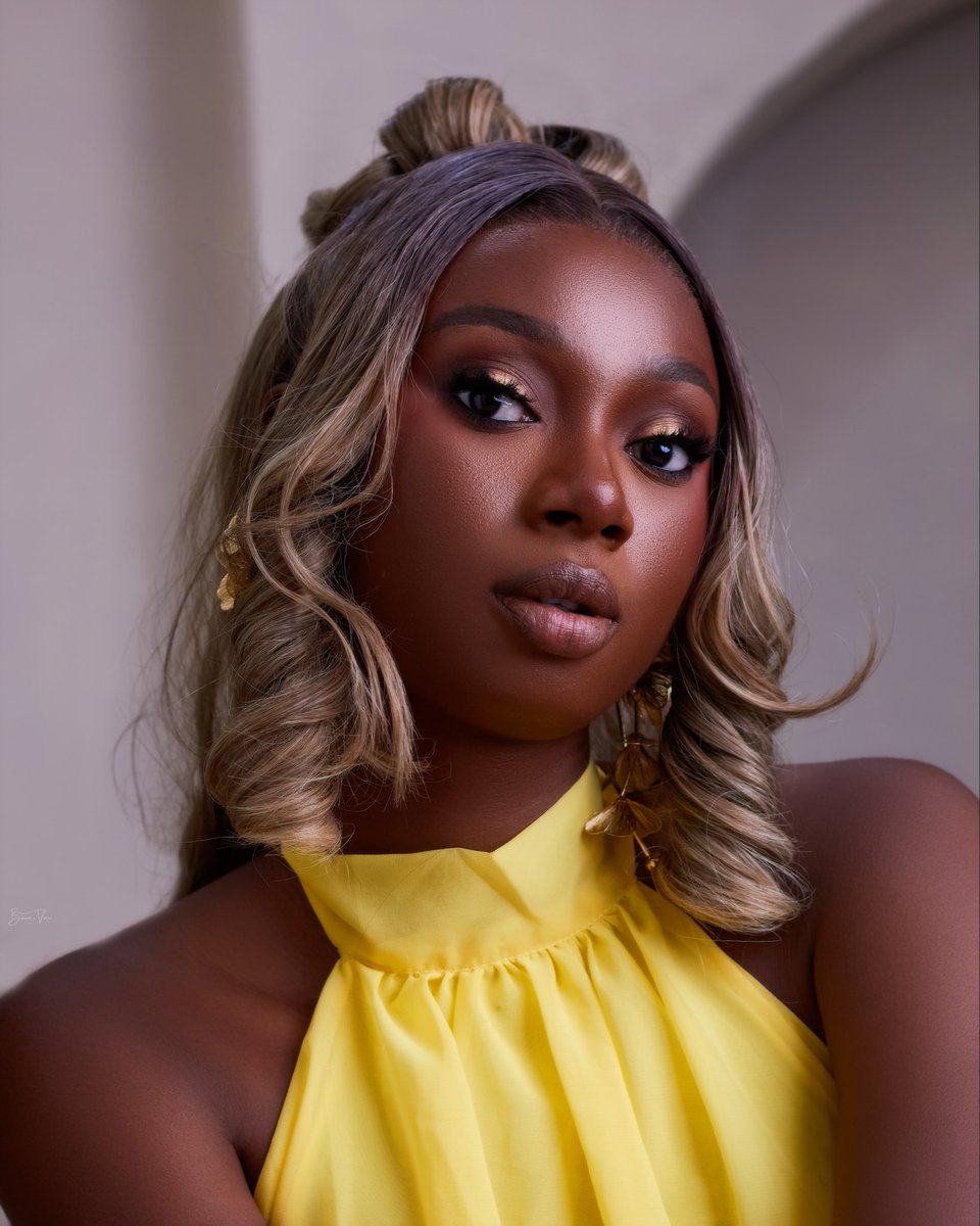 _creativebrown's tweet image. Somebody say YELLOW 💛

Photographed by @_creativebrown 
•
•
Retweet 🙏🏽