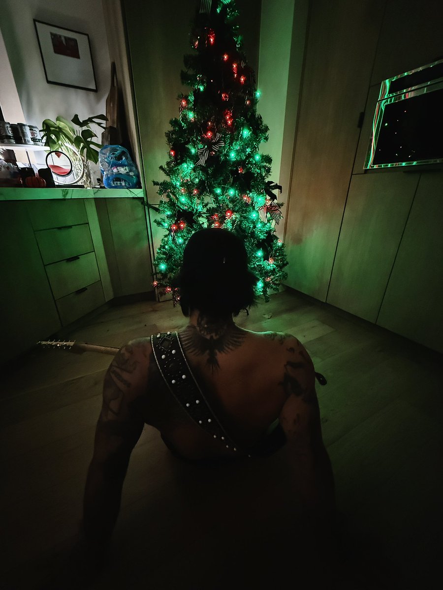 Christmas stream happening tomorrow (23rd)
9PM PST. You don’t wanna miss it guys ❤️❤️❤️❤️ https:...