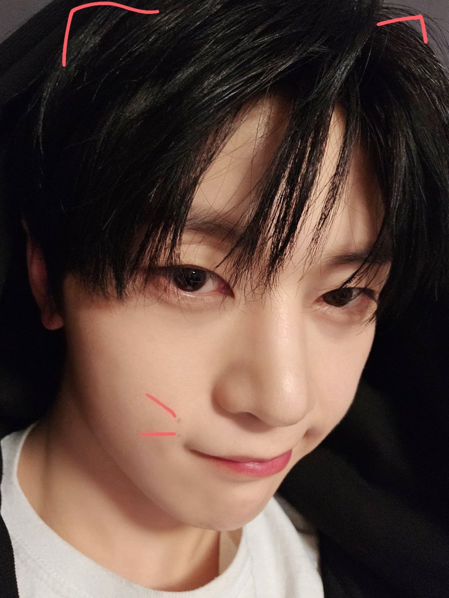 mattbreadcheeks's tweet image. 😏