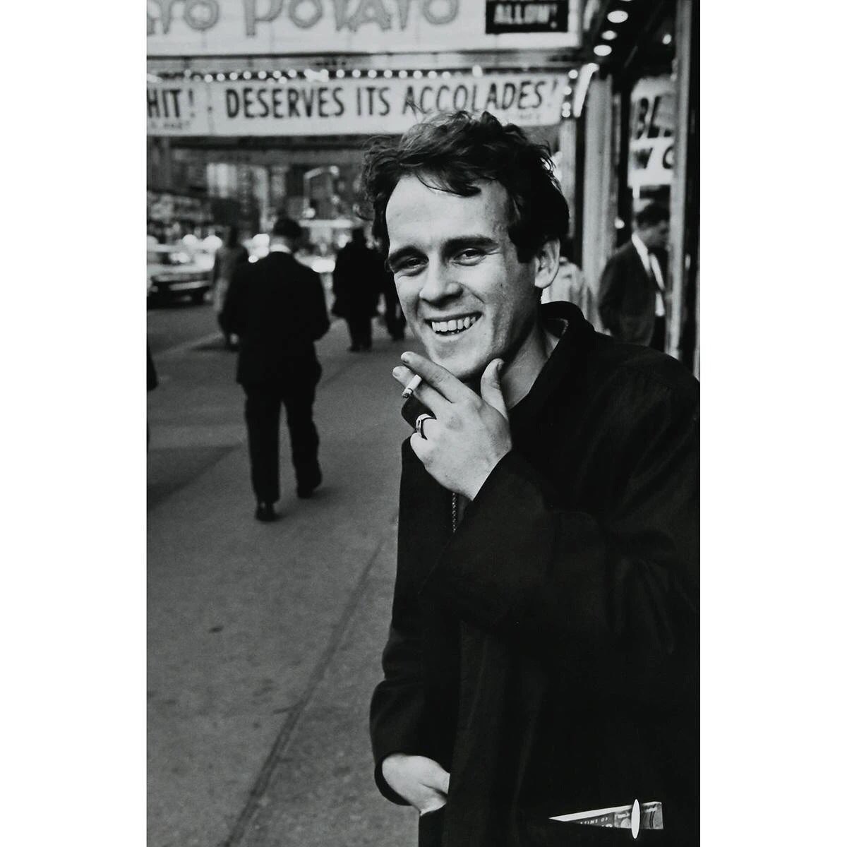 kennylanglea's tweet image. Remembering Tim Hardin. Born this day in 1941 in Oregon. American folk and blues singer songwriter. As well as releasing his own material, several of his songs,including If I Were a Carpenter and Reason to Believe, became hits for other artists #TimHardin 🥀