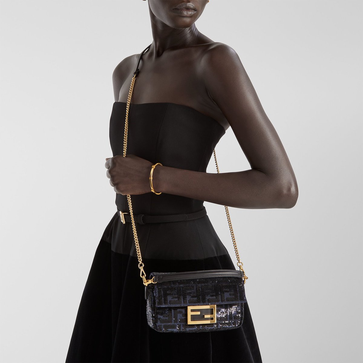 FENDI♡美品♡36 ウィメンズ向けデザイナース ファブリック 新作 | FENDI JP