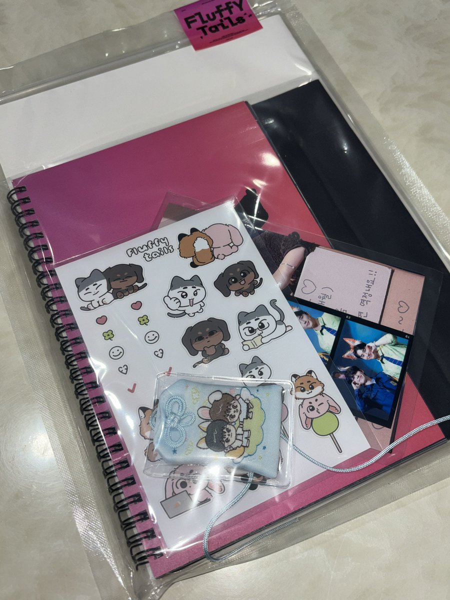 pilllo0w_'s tweet image. 너무나 아름다운 시그가 도착했어요 🥹
럭키넘버 특전까지 함께 ••• ♥︎