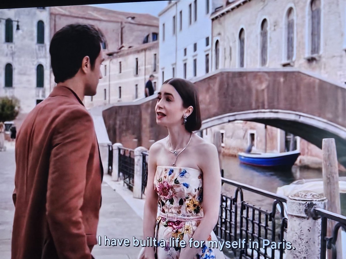 #EmilyInParisSeason5 That girl is getting on my nerves but she is right tho... All these things've never been her dream...🫡