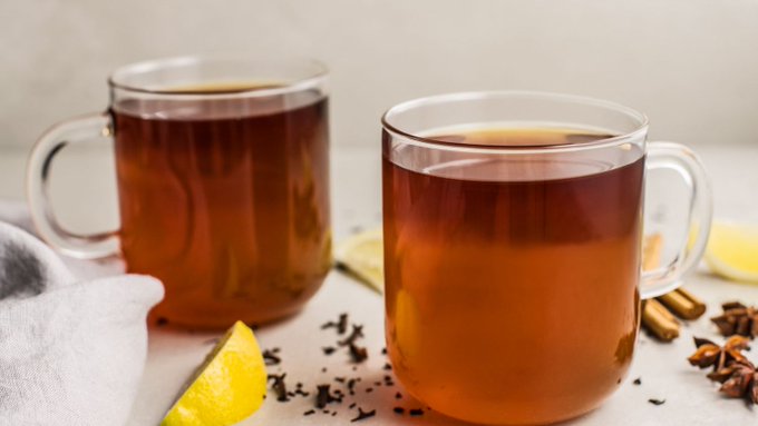 هل تعلم أن بعض المشروبات التي تشربها يوميا قد تقلل هرمون الذكورة وتؤثر على خصوبتك؟ إليك التفاصيل 