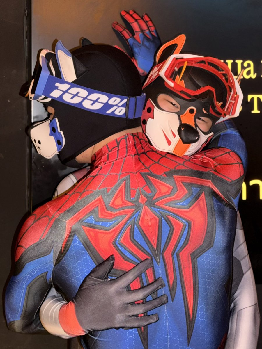 MS_ArkLi's tweet image. 贴贴爱墨和枸杞～都超软超好贴😼
@qwq1577546 
@Margare77733780