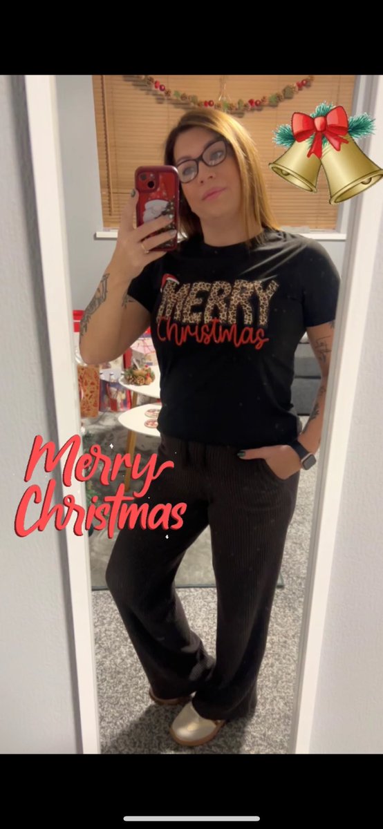 lincslass86's tweet image. Last day in the office, last festive work top, big shop tonight, everything’s ready, then it’s a week off for family time &amp;amp; fun. #ChristmasEveEve #NearlyThere #NoStress