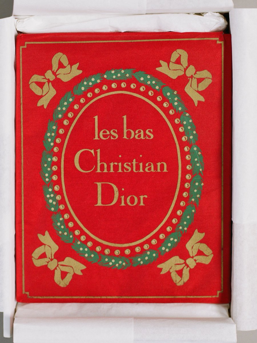 祝祭のギフトパッケージから、1967年に光り輝くモンテーニュ通りまで