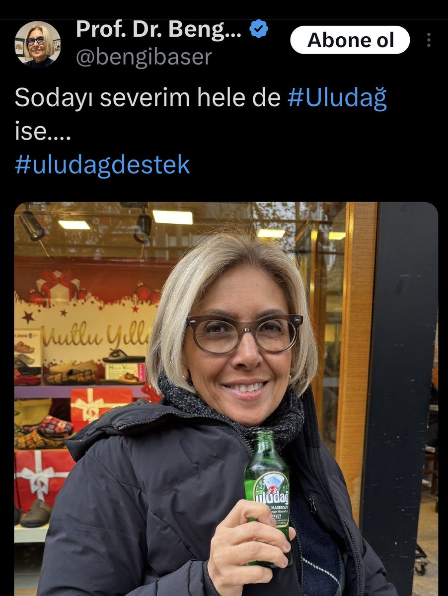 ibrahim_gezici's tweet image. Bir yandan yüzmilyarlarca galaksileri keşfetmenin peşinde koşan bilim insanları, diğer yandan ise gazozun peşinden koşan ilkel ve düşük profilli Prof ünvanlılar. Sadece gülüyorum. Sizde gülüp geçin.