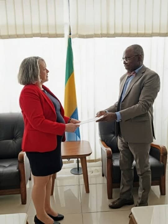 Eric Dibeu tweet media