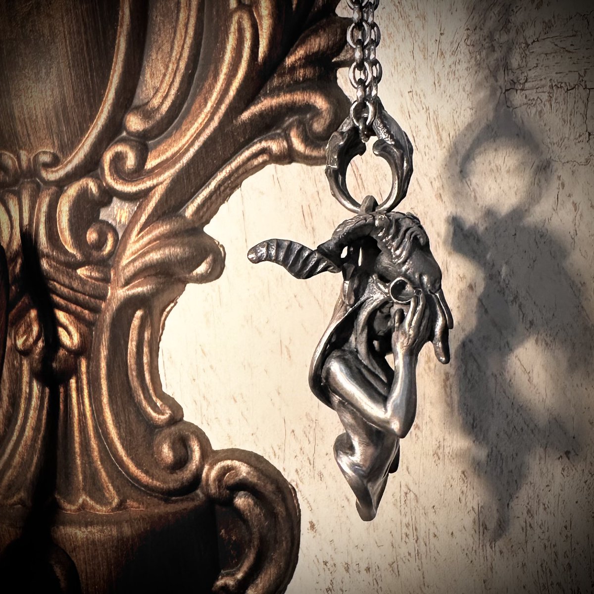 あと1週間！！！ Mad Graffiti [MG×LM リミテッドゴート ペンダント