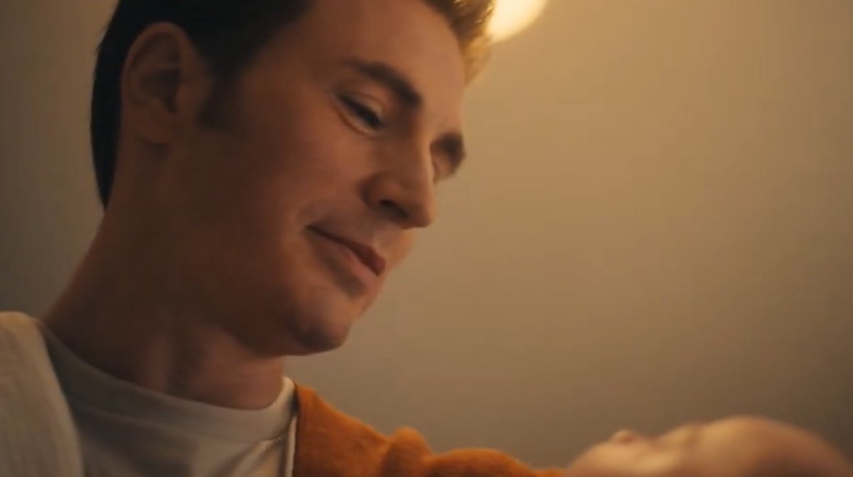 PopBase's tweet image. First official look at Chris Evans returning as Steve Rogers for ‘Avengers: Doomsday.’

Out December 18th, 2026.