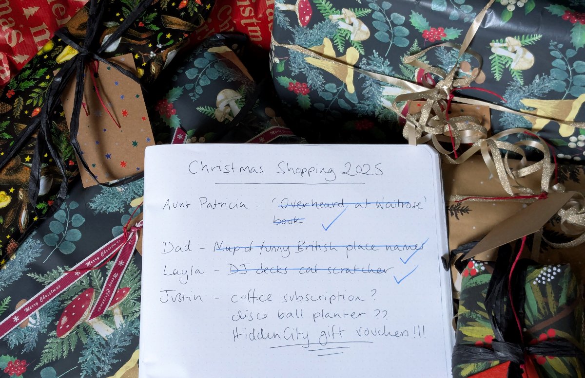 HiddenCityLon's tweet photo. Your Christmas shopping list, sorted ✅

Whether you missed the last post, an item was out of stock, or you have no more ideas for what to get Uncle Mike… HiddenCity's got you covered.

Get a voucher now: https://t.co/1SefnIuiSJ https://t.co/4AKPgYl7oc