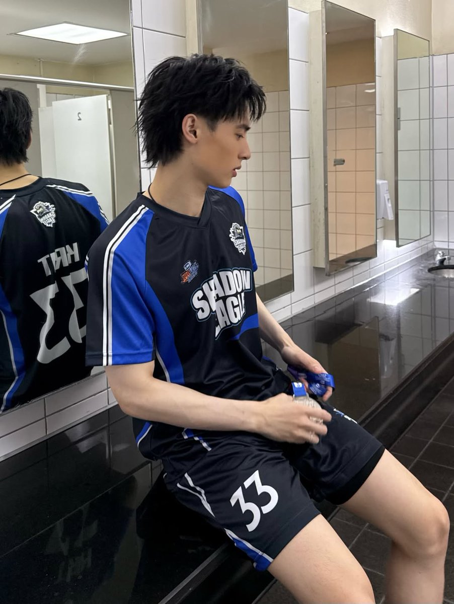 kritr333's tweet image. Let's get to know about Krit more ⸜(｡˃ ᵕ ˂ )⸝♡

— A thread ⋆˚࿔ #krit_r333 𝜗𝜚˚⋆