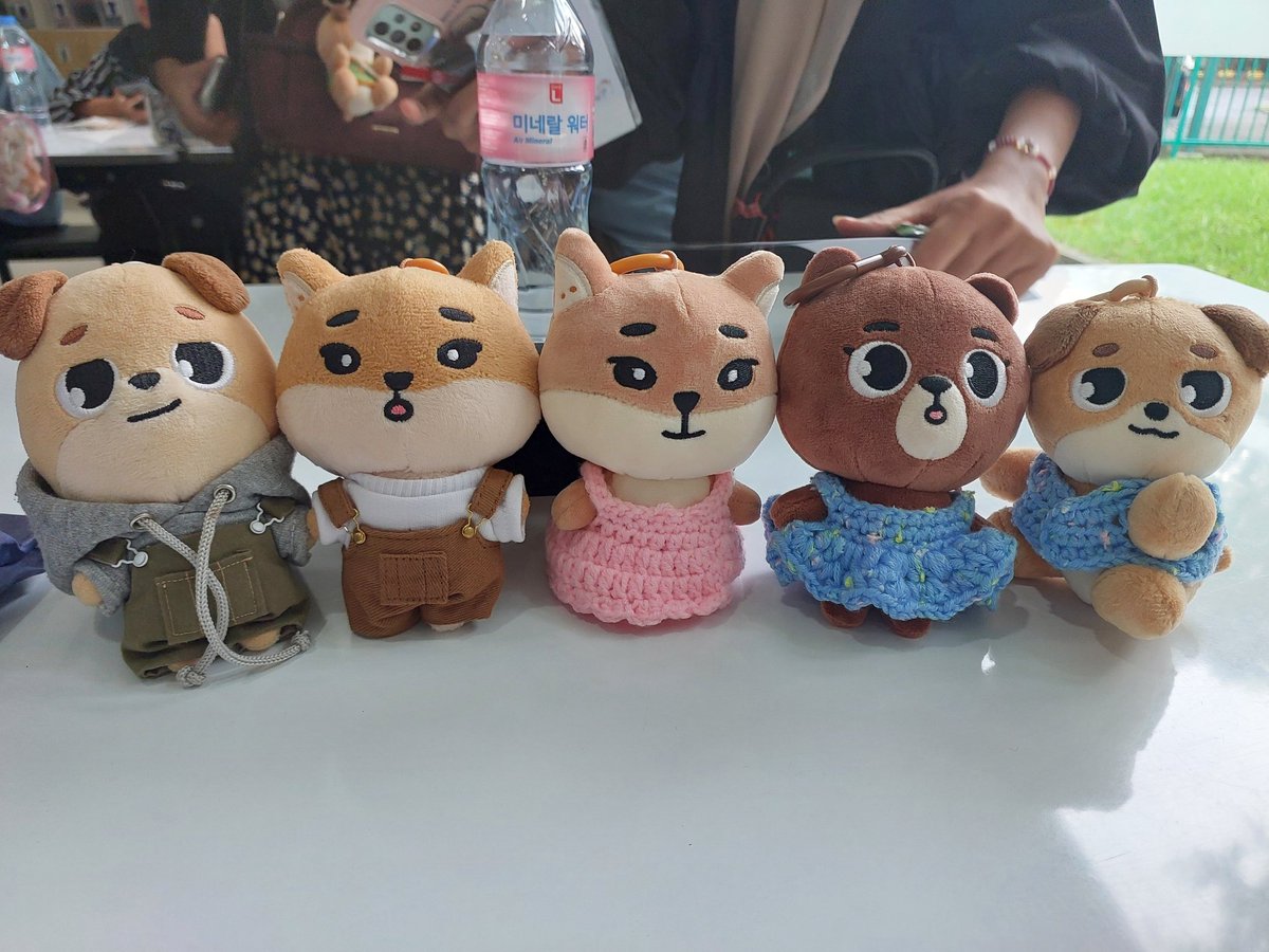 chicknlit's tweet image. Nobar TPS kedua @JaDiinProject seru bangett, banyak games dan doorprizenya juga (semoga next tanganku wangi 😂)
Makasih juga cookienya kak @somatcha_ dan freebies kak @darthkederrr
Bocil2ku juga ketemu temen baru, anaknya kak @DeeOcta22 

Salam dari abang-adeknya gendon~ c u❤️