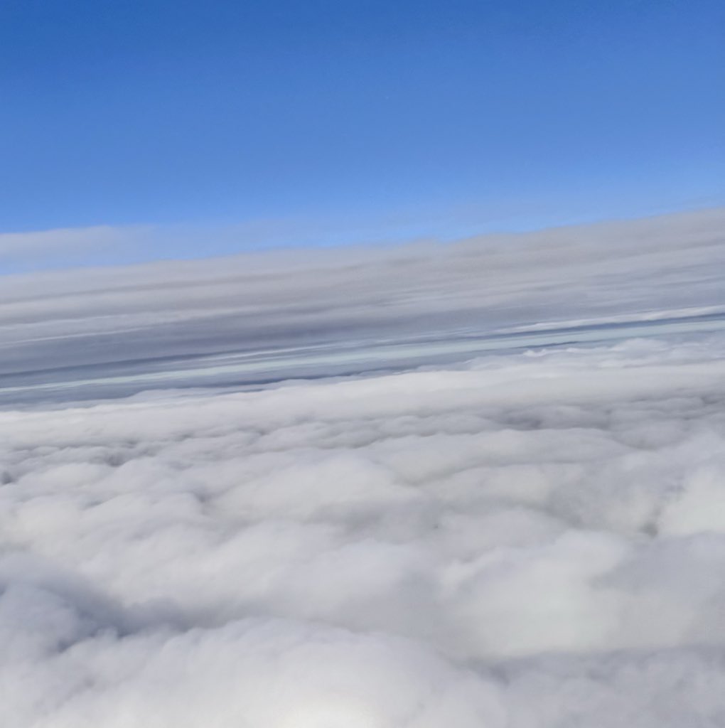 Bir bütün kendini oluşturan parçaların toplamından daha büyüktür.

Bu cümleyi biraz düşünün lütfen.

Biz bilincinin ne kadar önemli olduğunu vurguluyorum.

Biz bilinciyle hareket ettiğinde mümkün değil denilen olur, yapılamaz denilen yapılır🌹