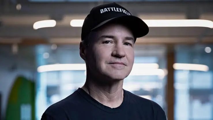 AUR2NOTIFY's tweet photo. Nos duele profundamente el fallecimiento de Vince Zampella, uno de los creadores de Call of Duty.

Su visión y su legado marcaron a toda una generación y a la industria del videojuego.

Todo nuestro cariño y respeto para su familia y seres queridos. https://t.co/9am90o4YXK