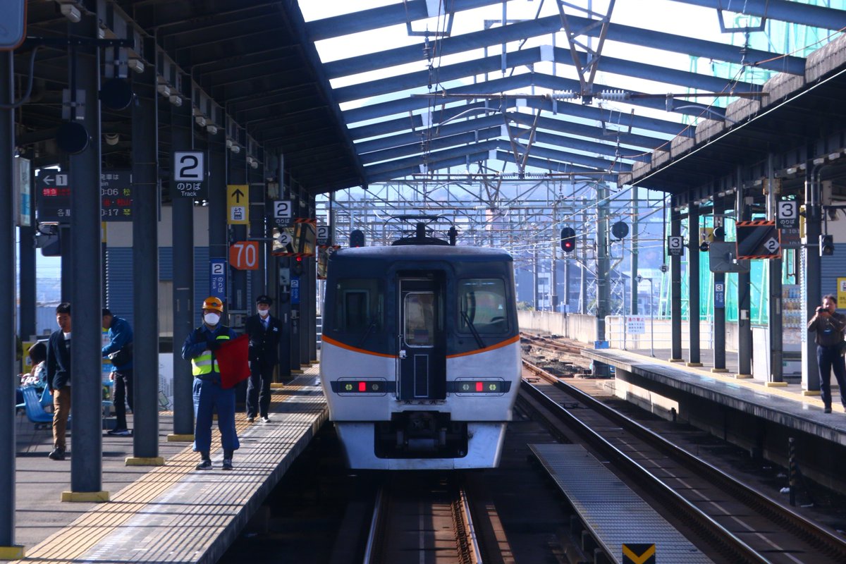 tokiwa_2000's tweet photo. 8000系リニューアル編成、早くも営業運転開始2周年とのことで。 https://t.co/Utvoa2Tneb