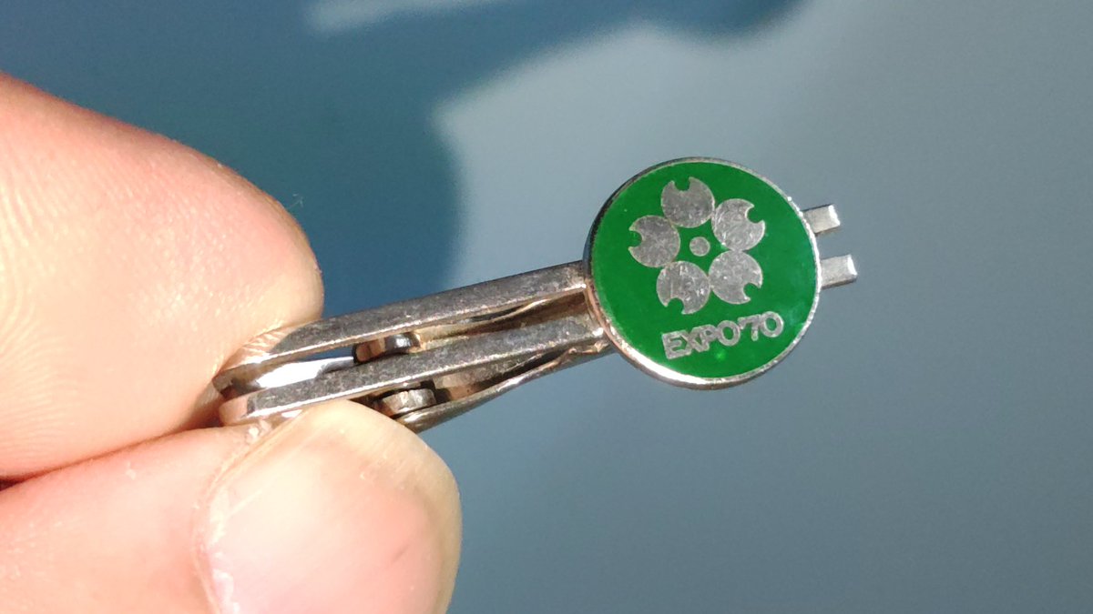 会場では鉱物だけでなく アジアン雑貨やアンティークな小物を 扱ってる