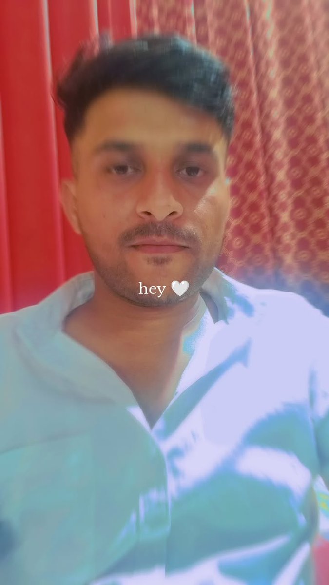 PrateekSai9307's tweet image. मुझे आज तक वो इशारा नहीं मिला जो समझदार को काफी है.. 👻😝