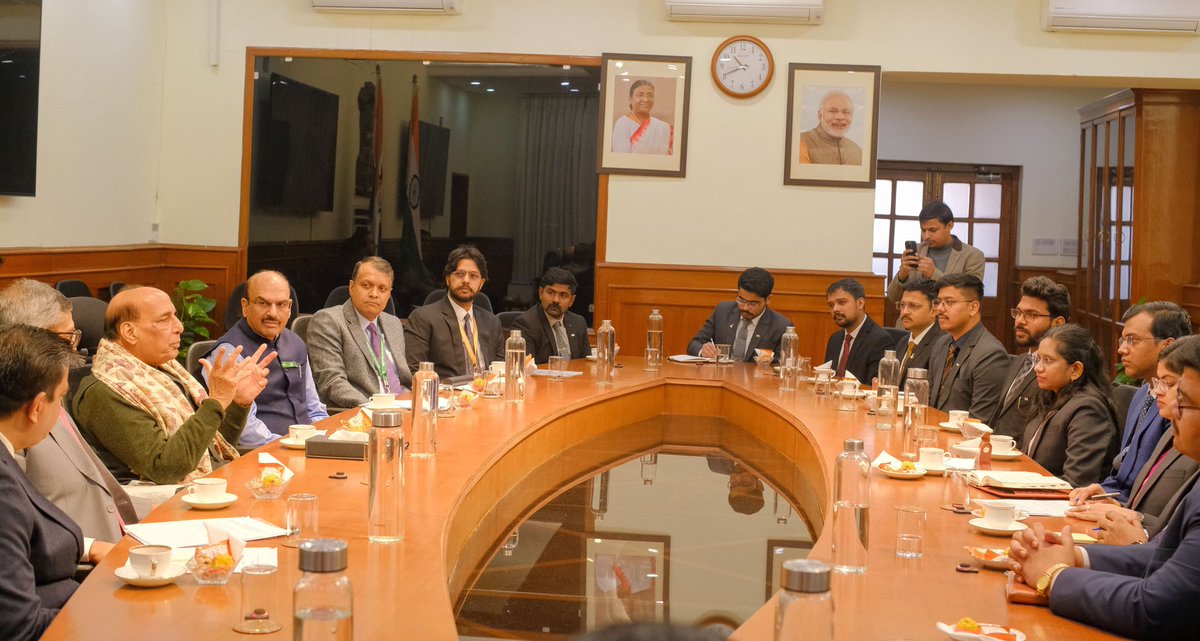 DefenceMinIndia's tweet photo. Raksha Mantri Shri @rajnathsingh interacted with the IDAS probationers in New Delhi today. He conveyed his best wishes to them in their future endeavours. https://t.co/Yy2jAjle0T