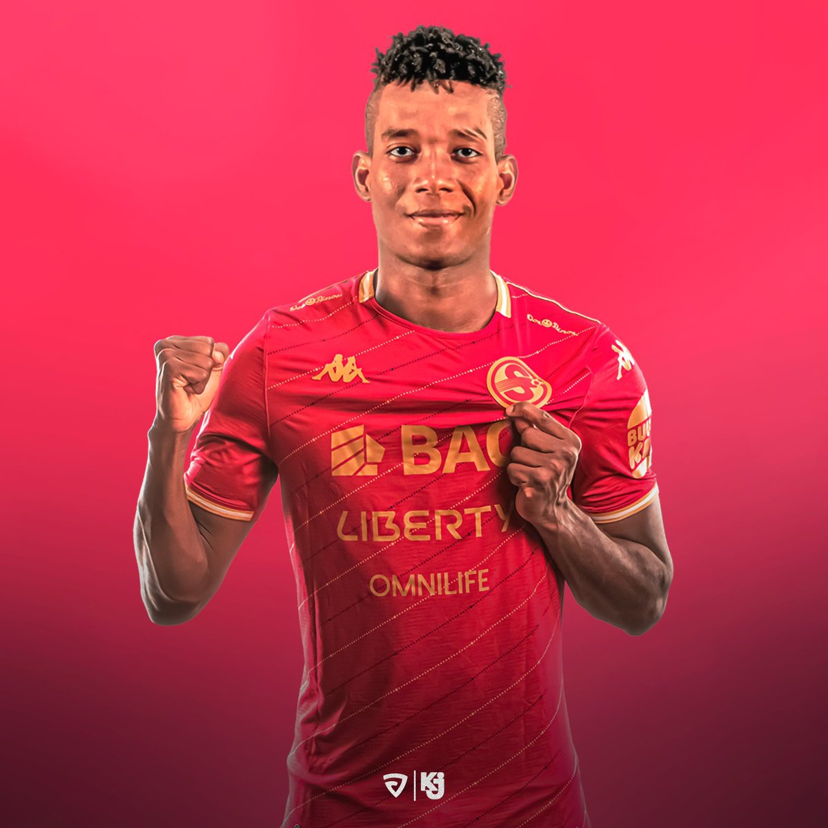 Abiertamente dijo que su prioridad era otro equipo. 

Cómo no salió la negociación, ahora no le queda de otra que fijarse en <a href="/SaprissaOficial/">Deportivo Saprissa 💜</a>.

Si lo contratan, será una prueba más de la pésima administración que a todas luces está ocurriendo en el equipo.