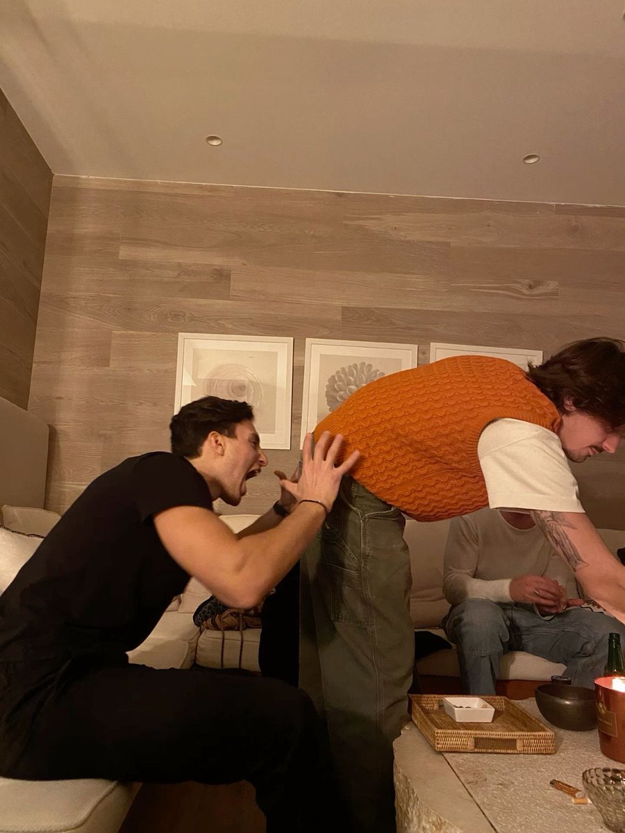 boys love 💕 tweet media