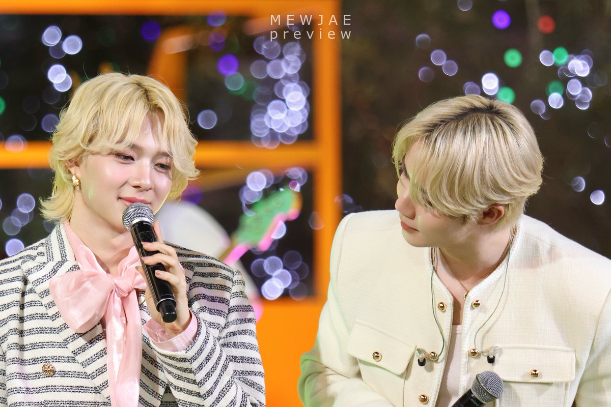 เธอขาเป็นอารัยยยย

#AISSIAMxZeeNuNew 

<a href="/zee_pruk/">Z</a> #ZeePruk 
<a href="/CwrNew/">NuNew</a> #NuNew