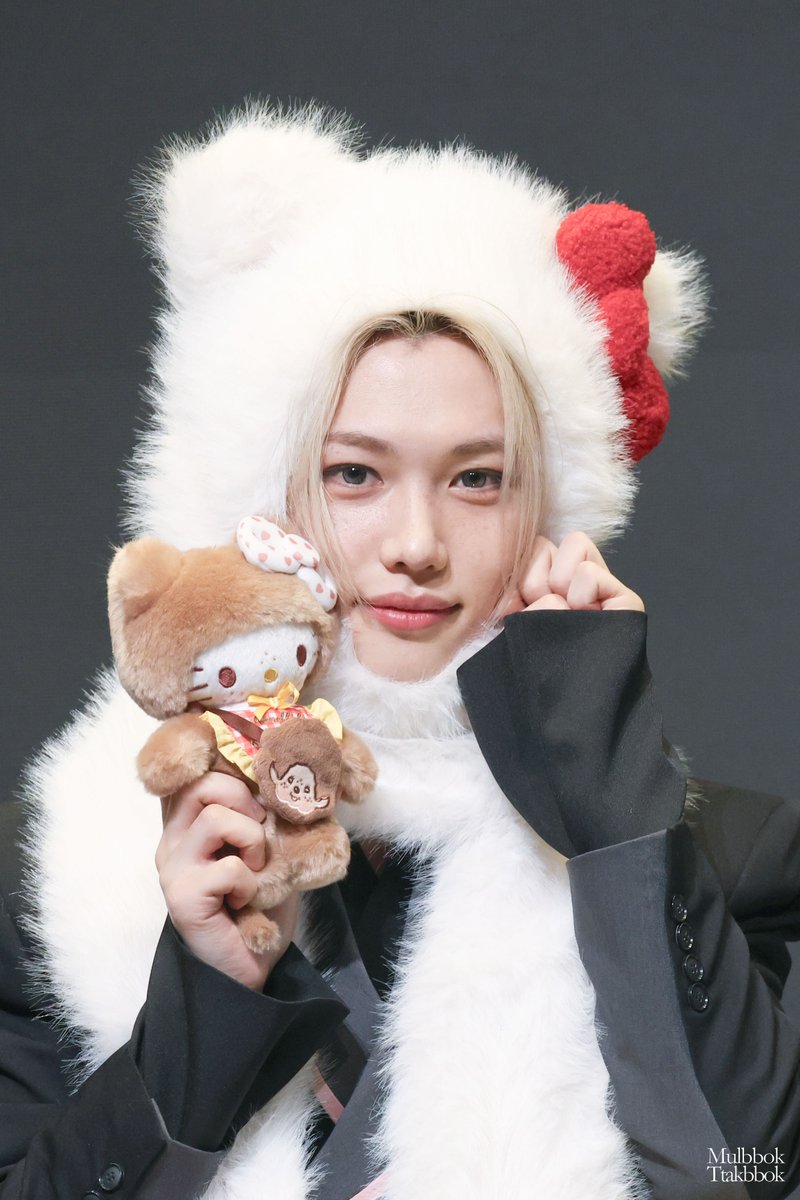 251221 사운드웨이브 대면 팬사인회 

#스트레이키즈 #StrayKids #필릭스 #Felix