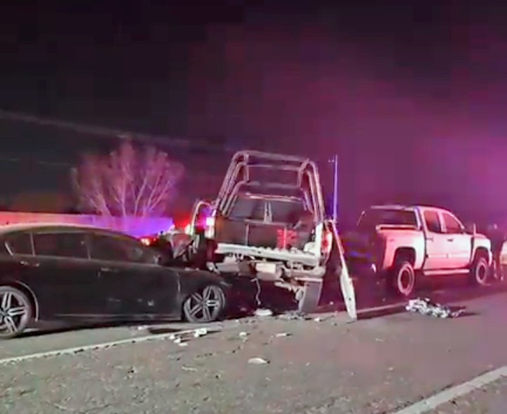 #Accidente fuerte accidente se registró la noche del lunes en el Periférico en el municipio de Durango que dejó siete lesionados, entre ellos 4 policías estatales y dos elementos de vialidad.