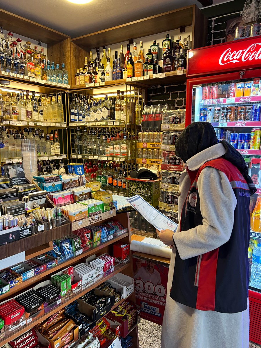 Halkımızın sağlığının korunması amacıyla yaklaşan yılbaşı nedeniyle tüketiminin artması beklenen ürünlerin denetimlerine ağırlık verdik.