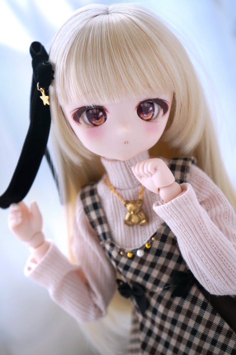 アイドールでお迎えした新しいお洋服👗✨
お姉さんっぽいお洋服も可愛い！💕

#MIEL服
#まりりっこ 
#うちのこかわいい 
#MDDはいいぞ