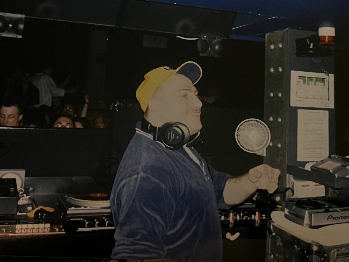 Nicksamuelshaw's tweet photo. Danny Tenaglia @ Home /London 2000

@Johnsonbudgie @DannyTenagliaDJ https://t.co/AAGXAOaepP