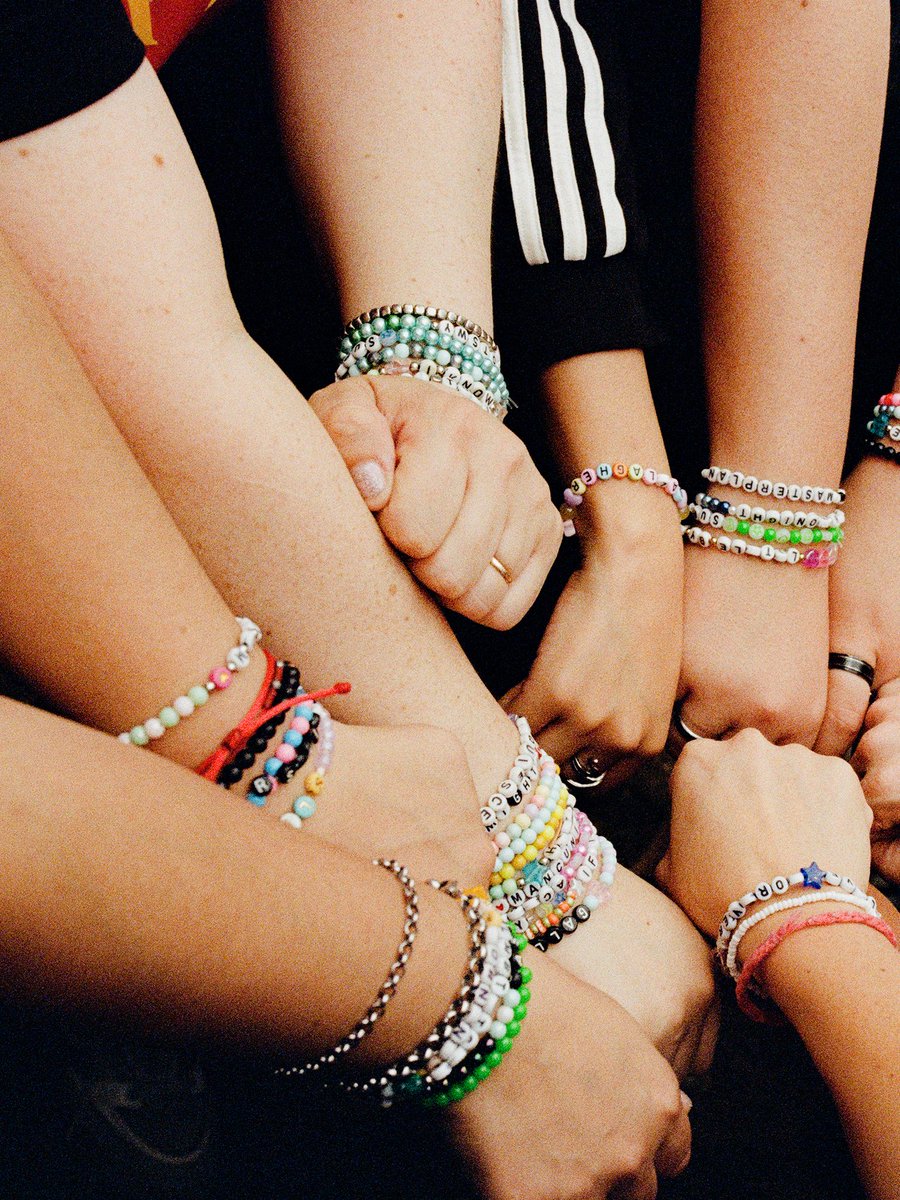 oasis's tweet image. 