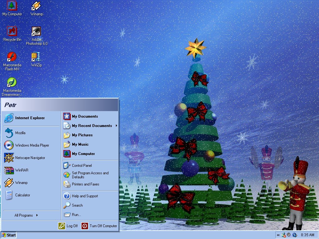 WebDesignMuseum's tweet image. Windows XP Christmas theme in 2004