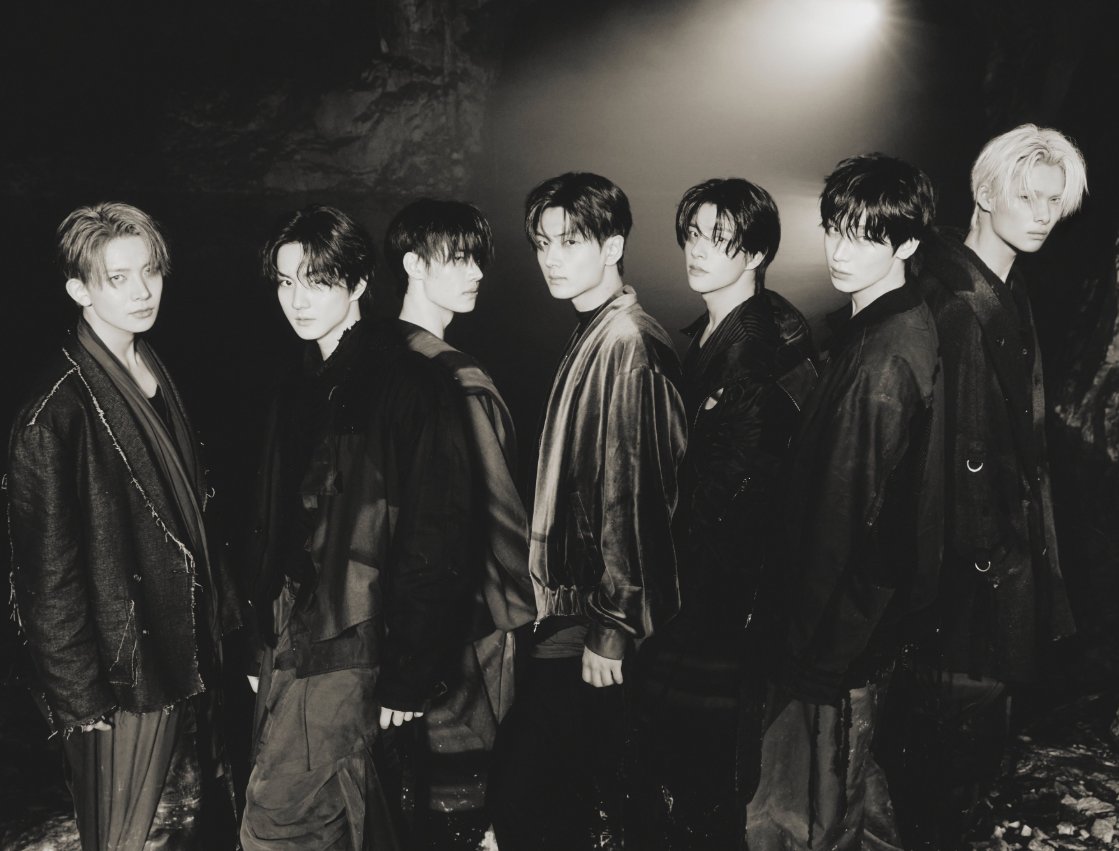 AboutMusicYT's tweet image. ENHYPEN in the first group photo for The Sin: Vanish.