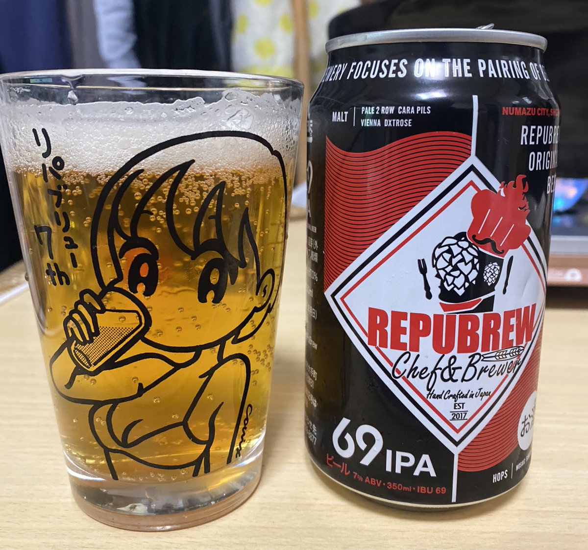 ishi37763's tweet photo. 沼津のREPUBREWのビールを
うぇ~い
#静岡県
#沼津市
#クラフトビール
#REPUBREW
#69IPA https://t.co/rOazOck6b0