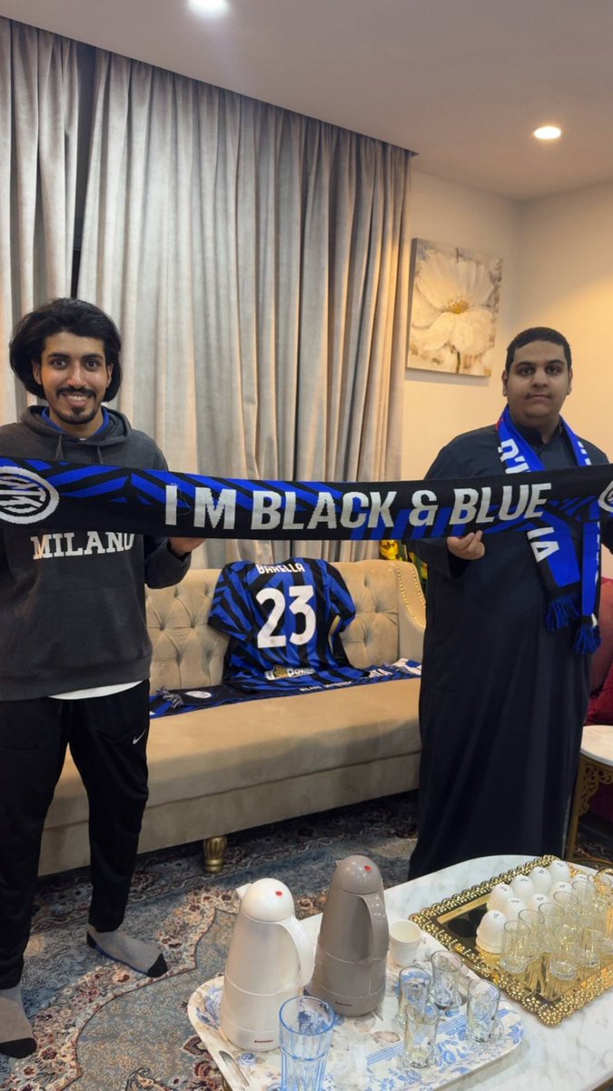 body_Aguero93's tweet image. سوينا معه لقاء كامل بينزل بحساب المجلس 
العاشق اللي ولع المدرجات وتكلمت عنه الصحف والقنوات الإيطالية 
💙🖤😍😍😍

@InterKsaFans