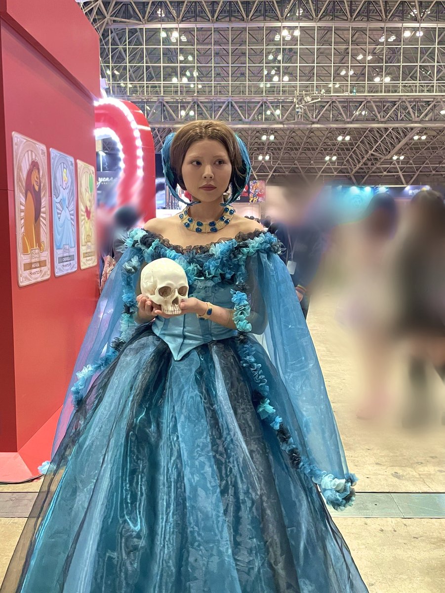 ohanaya2's tweet image. この前コミコンでフランケンシュタインのコスプレいないかなぁ～って思ってたんですけど
フォロワー(#larugo23)さんよりエリザベスいたよ！！って教えてもらいました！！！
凄い！！！！見たかった！！！！
#Frankenstein 
#東京コミコン2024コスプレ
#TCC2024cosplay