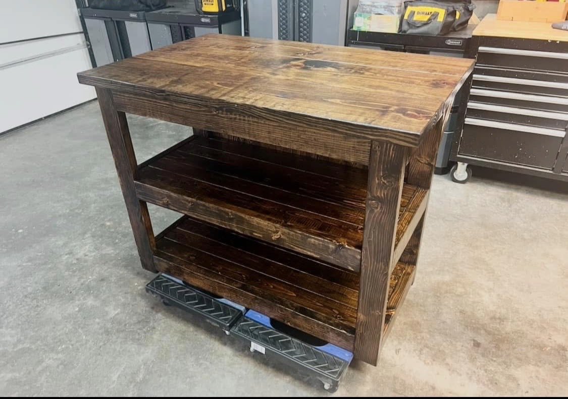 tamdrwoodworks's tweet image. One of our Bakers islands stained in dark walnut from Minwax , with satin polyurethane … T 🎄R woodworks  #coffee #table #set #wood #greenbacks yogaeverydamnday yoga yogawithrose iphoneapple apple trend instagram facebook tiktok book no boss allin pallet woodworking pinewood