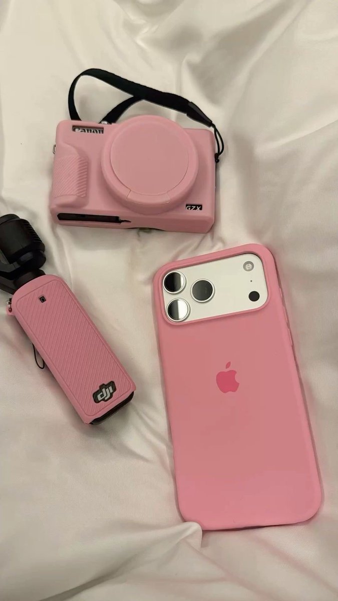 galactayoms's tweet image. pink is life 💕🎀